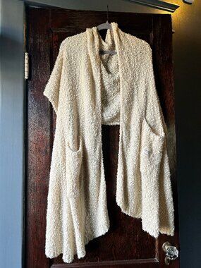 Demdaco Giving Collection Off-White Open Knit Shawl Wrap | Pockets | One Size